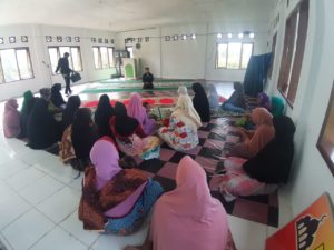 BNNK GAYO LUES MELAKSANAKAN PENYULUHAN NARKOBA KEPADA KELOMPOK PENGAJIAN IBU-IBU KAMPUNG SEPANG
